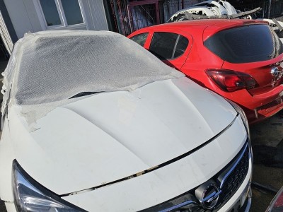 Opel Astra K çıkma beyaz kaput