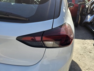 Opel Corsa F çıkma sağ arka stop