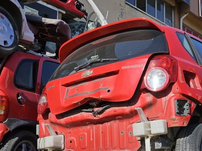 Chevrolet Aveo çıkma arka cam