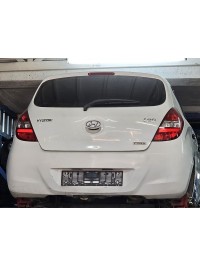 Hyundai i20 çıkma bagaj kapağı