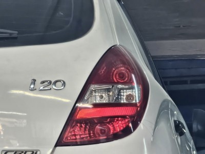 Hyundai i20 çıkma sağ stop