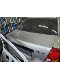 Hyundai Accent Admire çıkma bagaj kapağı