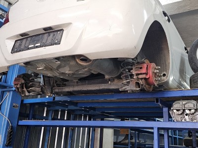 Hyundai i20 çıkma plaka lambası